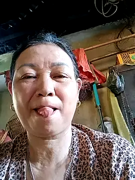 Snapshot of Orio-baby chatting on 06/24/26, 01:48 Orio-baby online show from 06/24/26, 01:48