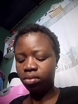 Snapshot of Carinasweets chatting on 06/19/26, 01:43 Carinasweets online show from 06/19/26, 01:43