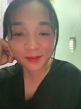 Snapshot of Luna-mi chatting on 05/30/26, 12:46 Luna-mi online show from 05/30/26, 12:46