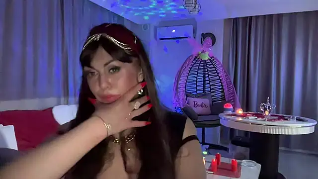 Snapshot of BellaSecret chatting on 05/27/26, 10:07 BellaSecret online show from 05/27/26, 10:07