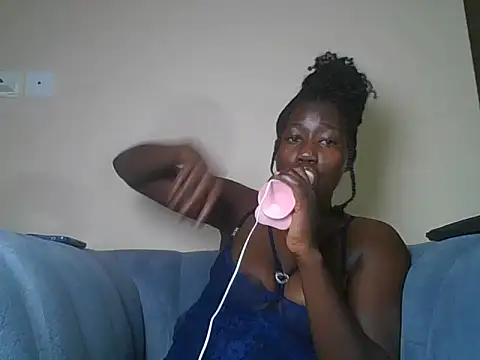 Snapshot of Silky_aura chatting on 05/26/26, 10:17 Silky aura online show from 05/26/26, 10:17