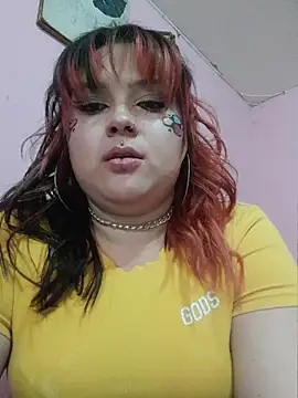 Snapshot of curvy_latina chatting on 07/07/26, 05:06 curvy latina online show from 07/07/26, 05:06