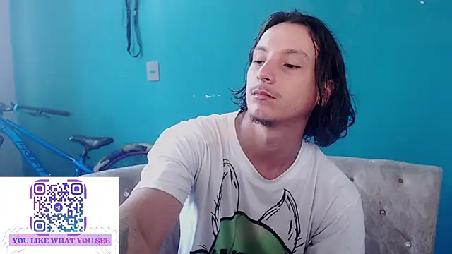 Snapshot of MrKingsaintx chatting on 06/27/26, 12:22 MrKingsaintx online show from 06/27/26, 12:22