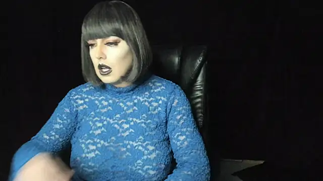 Snapshot of Danielle_tv33 chatting on 12/23/24, 09:40 Danielle tv33 online show from 12/23/24, 09:40
