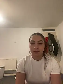 naomiiii55 online show from 06/10/26, 11:57