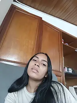 xcleila online show from 06/01/26, 04:41