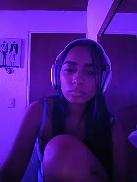xcleila online show from 06/11/26, 06:00