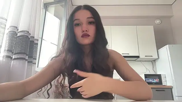 LisetteParajon online show from 06/19/26, 05:45