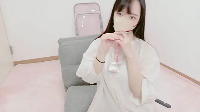 Hikari  o00 online show from 06/10/26, 12:44
