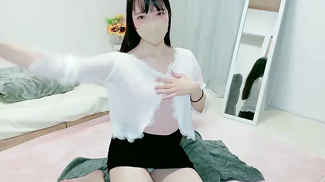 Hikari  o00 online show from 06/12/26, 02:38