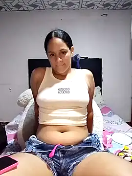 Snapshot of Cielo_777_ chatting on 06/08/26, 02:56 Cielo 777 online show from 06/08/26, 02:56