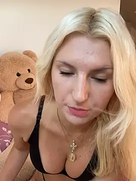 MimiLliiyy online show from 07/11/26, 04:43