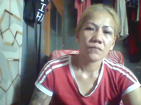 Snapshot of pinayheartaker chatting on 07/07/26, 04:37 pinayheartaker online show from 07/07/26, 04:37