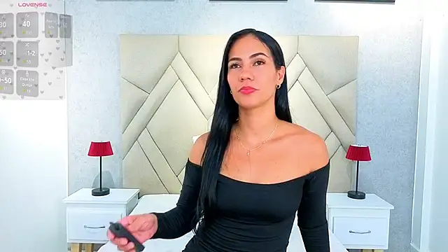 Oriana Sarmiento online show from 06/11/26, 12:32