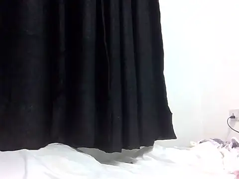 Sexxy petite1 online show from 06/23/26, 04:49