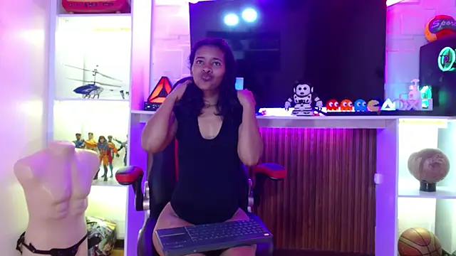  QueenMarilyn online show from 06/12/26, 07:24