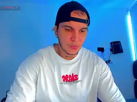 Snapshot of jacob_lautnerr chatting on 07/16/26, 10:05 jacob lautnerr online show from 07/16/26, 10:05