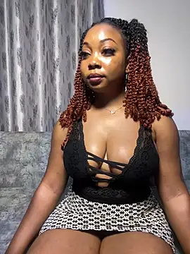 Snapshot of Hot_Candyy_ chatting on 07/17/26, 07:37 Hot Candyy online show from 07/17/26, 07:37
