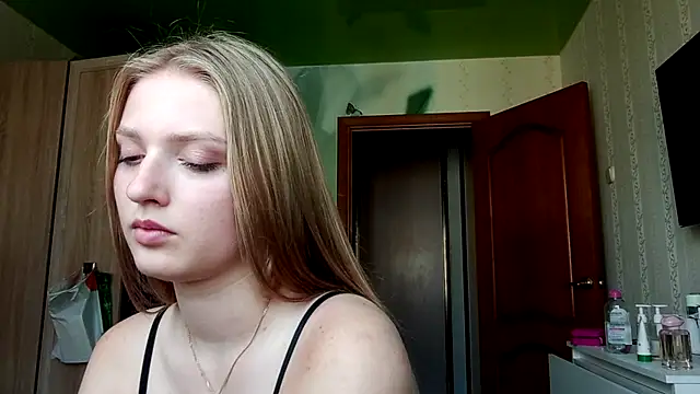 Snapshot of NorineGressett chatting on 07/14/26, 10:21 NorineGressett online show from 07/14/26, 10:21