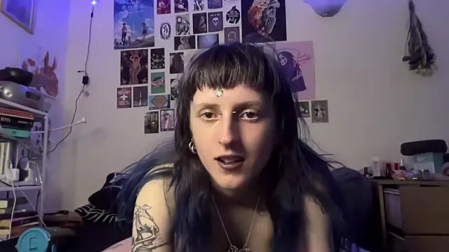 batzy666 online show from 06/06/26, 02:55
