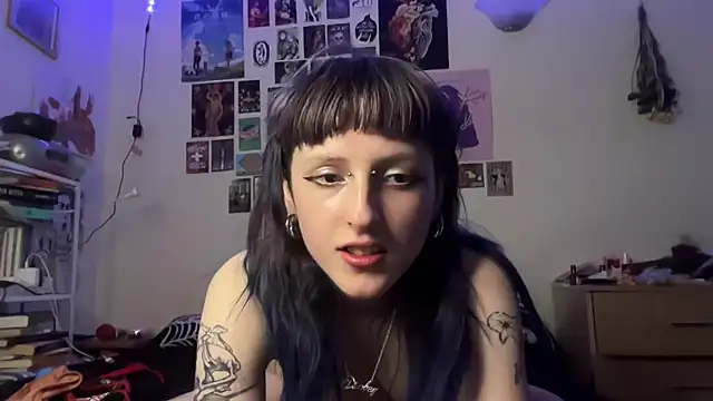 batzy666 online show from 06/09/26, 11:55