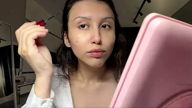 Alicekitty67 online show from 06/17/26, 03:13