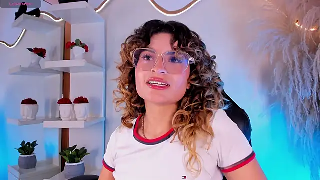 emilymjs  online show from 05/31/26, 04:09