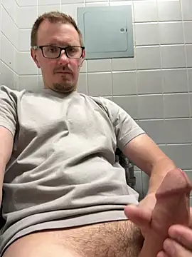 Hardpaul85 online show from 06/05/26, 01:17