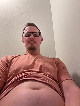 Snapshot of Hardpaul85 chatting on 07/25/26, 02:03 Hardpaul85 online show from 07/25/26, 02:03