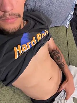 Uhhyuhhhhh online show from 06/11/26, 03:43