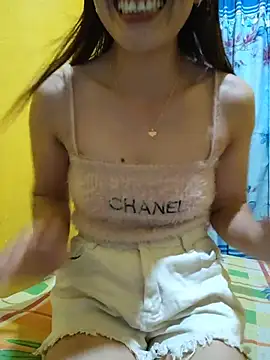 Snapshot of MsCaramel_Love chatting on 06/01/26, 10:50 MsCaramel Love online show from 06/01/26, 10:50