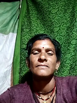 Snapshot of Cut_umang74 chatting on 06/05/26, 03:40 Cut umang74 online show from 06/05/26, 03:40
