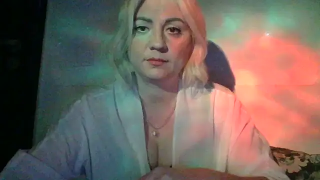 LunaaKiss online show from 06/08/26, 08:20