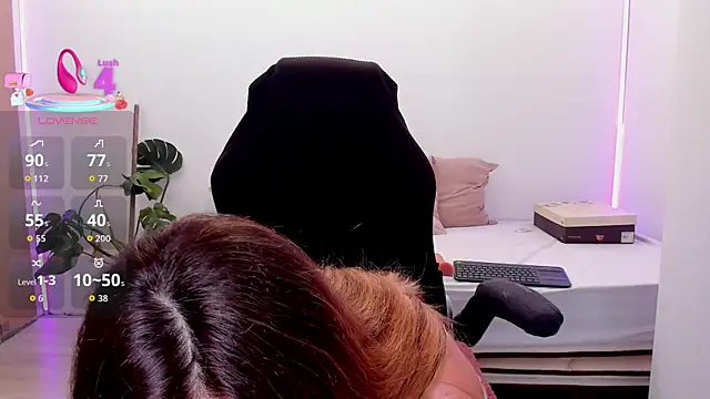 LindaWhite  online show from 09/12/25, 03:56