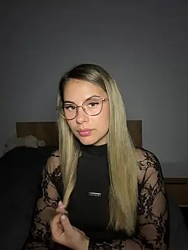 Snapshot of NickyWilde chatting on 06/23/26, 05:22 NickyWilde online show from 06/23/26, 05:22