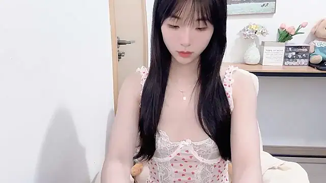 Louise-3 online show from 07/04/26, 10:27