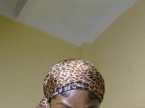 Snapshot of Dark_candy3 chatting on 06/04/26, 05:13 Dark candy3 online show from 06/04/26, 05:13