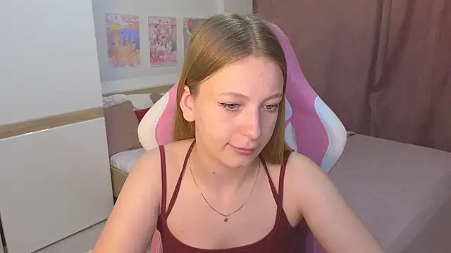 Snapshot of BeatriceLoven chatting on 07/18/26, 11:14 BeatriceLoven online show from 07/18/26, 11:14