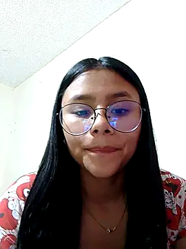 Snapshot of Sofielovee-01 chatting on 07/15/26, 02:17 Sofielovee-01 online show from 07/15/26, 02:17