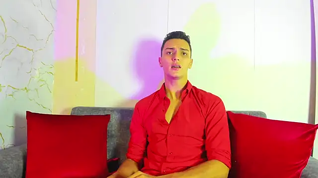Snapshot of andrewevans46 chatting on 06/07/26, 12:42 andrewevans46 online show from 06/07/26, 12:42