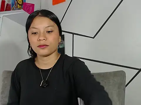 charlotte vickie online show from 07/06/26, 11:18