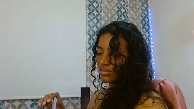 Snapshot of Isabellacarson chatting on 07/21/26, 06:21 Isabellacarson online show from 07/21/26, 06:21
