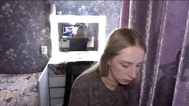 JennaLomeri online show from 06/06/26, 12:43