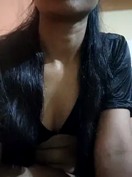 Snapshot of Sonakshi-551 chatting on 06/15/26, 07:49 Sonakshi-551 online show from 06/15/26, 07:49
