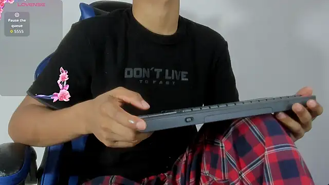 Maximiliano Young online show from 07/02/26, 01:39