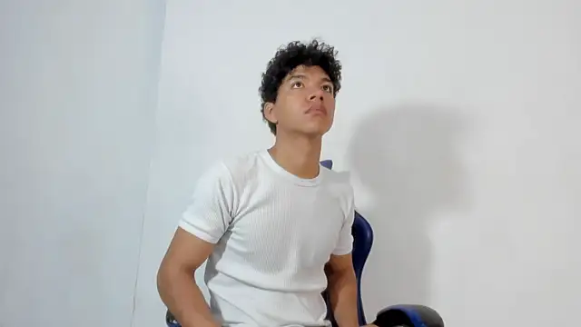 Maximiliano Young online show from 07/06/26, 12:13