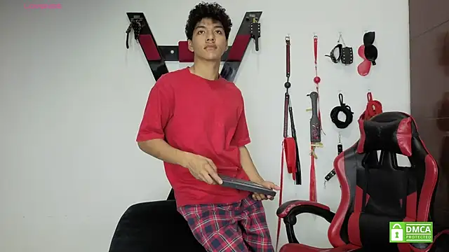 Maximiliano Young online show from 07/13/26, 12:41