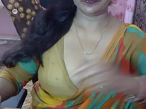 Snapshot of PRIYANKA_023 chatting on 06/18/26, 05:30 PRIYANKA 023 online show from 06/18/26, 05:30