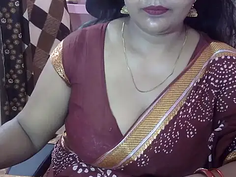 Snapshot of PRIYANKA_023 chatting on 06/26/26, 05:01 PRIYANKA 023 online show from 06/26/26, 05:01