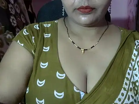 Snapshot of PRIYANKA_023 chatting on 07/16/26, 08:42 PRIYANKA 023 online show from 07/16/26, 08:42